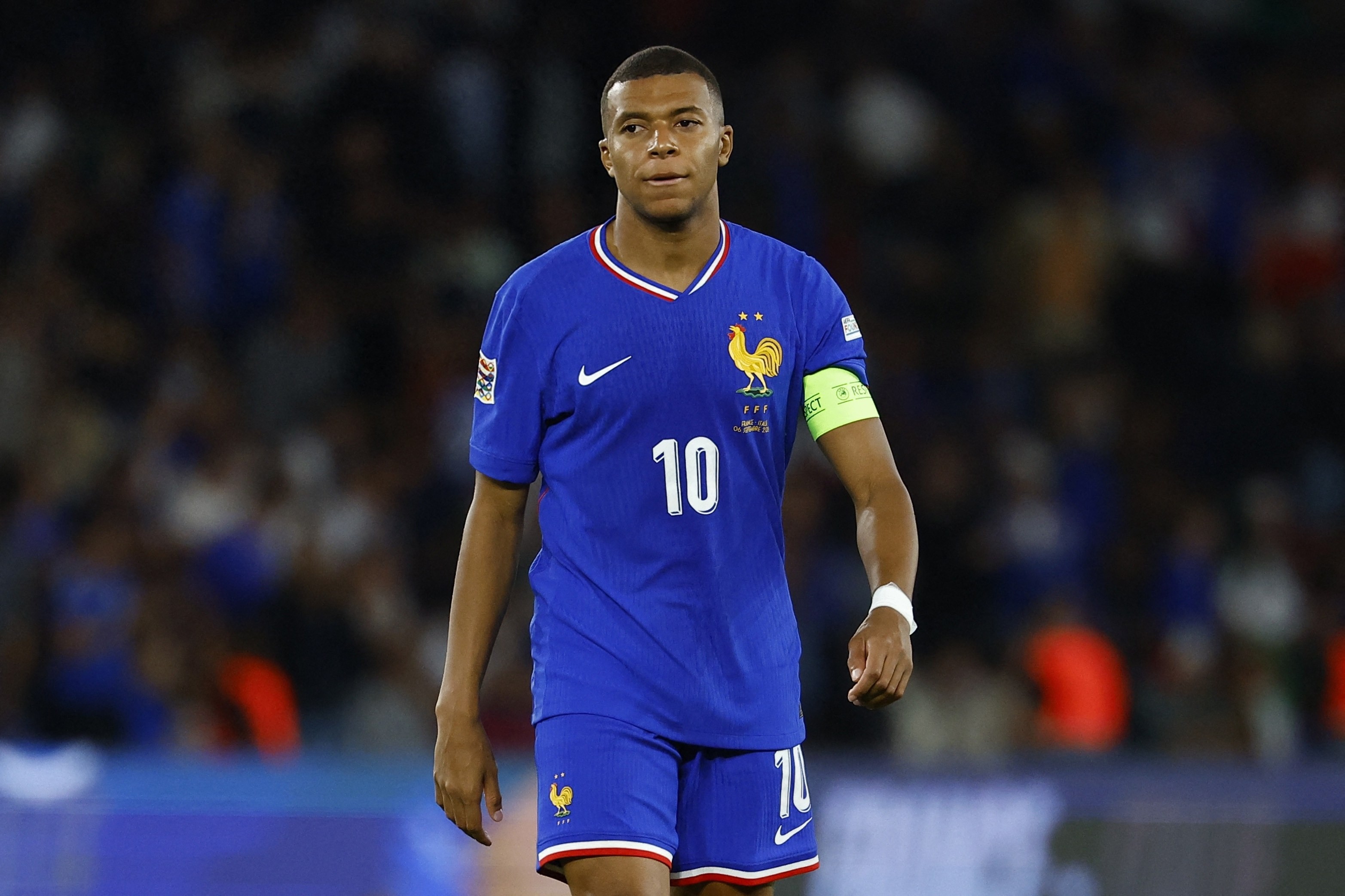 爱游戏体育包含法甲国际比赛日再迎强敌，阿斯顿维拉刷新队史纪录，主帅态度：管理层满意，球队文化再被提及的词条